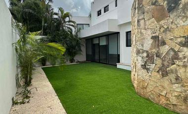 Casa en renta en Privada residencial con amenidades premium,
