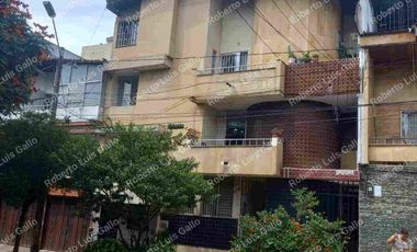 Vendo apto 3er.piso en Prado Centro cerca al águila descalza