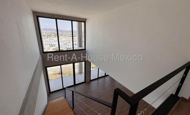 Altos de Juriquilla penthouse en VENTA IO3409