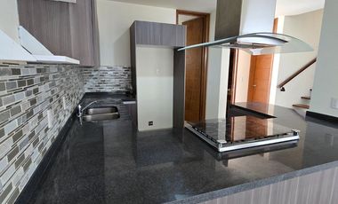 Encantadora casa en renta en el fraccionamiento Triventi con vigilancia 24/7