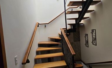 Encantadora casa en renta en el fraccionamiento Triventi con vigilancia 24/7