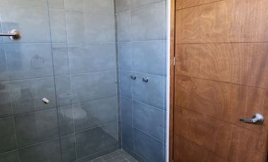 Encantadora casa en renta en el fraccionamiento Triventi con vigilancia 24/7