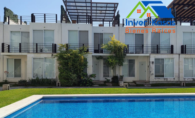 SE VENDE CASA CON ROOF GARDEN, CON ALBERCA EN CONDOMINIO, APLICA CREDITOS