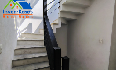 SE VENDE CASA CON ROOF GARDEN, CON ALBERCA EN CONDOMINIO, APLICA CREDITOS