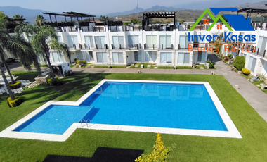 SE VENDE CASA CON ROOF GARDEN, CON ALBERCA EN CONDOMINIO, APLICA CREDITOS