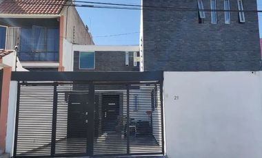 Moderna casa en Venta en Magisterial Vista Bella