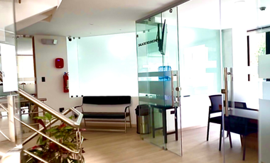 En Cuenca, hermosas oficinas y piso comercial en renta. A estrenar! precios en la descripción