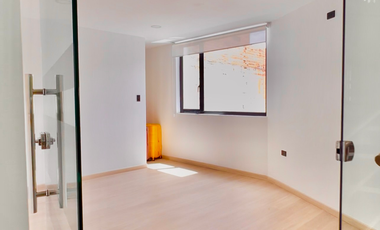 En Cuenca, hermosas oficinas y piso comercial en renta. A estrenar! precios en la descripción