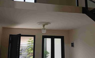 rumah di depok 5 menit ke stasiun Depok lama dan Citayam