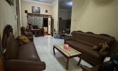 Dijual rumah lokasi sangat strategis di gedong kuning ;lingkungan nyaman dan aman dekat JEC, Pasar kotagede, gembiraloka