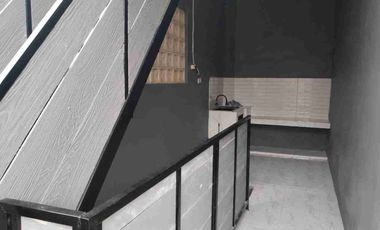 JUAL CEPAT BU RUMAH + KOSSAN FULL FURNISH DAN SUDAH FULL PENYEWA, DEPAN JL BESAR DI BATU AMPAR,CONDET-JAKARTA TIMUR