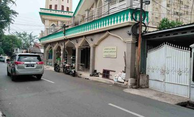 JUAL CEPAT BU RUMAH + KOSSAN FULL FURNISH DAN SUDAH FULL PENYEWA, DEPAN JL BESAR DI BATU AMPAR,CONDET-JAKARTA TIMUR