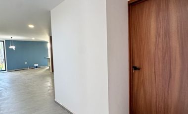 VENTA DE CASA EN FRACC CAMPESTRE CERCA DE CU CON JARDIN