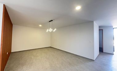 VENTA DE CASA EN FRACC CAMPESTRE CERCA DE CU CON JARDIN