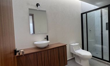 VENTA DE CASA EN FRACC CAMPESTRE CERCA DE CU CON JARDIN