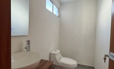 VENTA DE CASA EN FRACC CAMPESTRE CERCA DE CU CON JARDIN