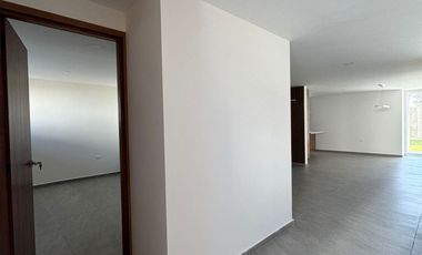 VENTA DE CASA EN FRACC CAMPESTRE CERCA DE CU CON JARDIN