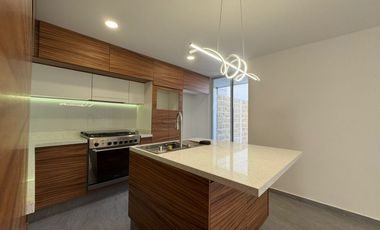 VENTA DE CASA EN FRACC CAMPESTRE CERCA DE CU CON JARDIN