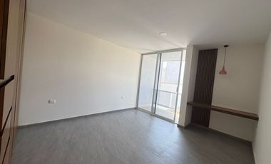 VENTA DE CASA EN FRACC CAMPESTRE CERCA DE CU CON JARDIN