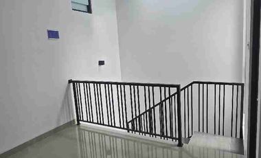 Dijual rmh baru di  Kavling DKI, Meruya, LT: 125 m² (5×25), LB: 168 m², KT: 3+1, KM: 3+1