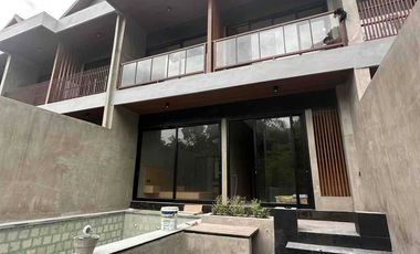 Sewa villa di tabanan