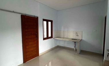 di sewakan rumah 2 lantai di tabanan kota
