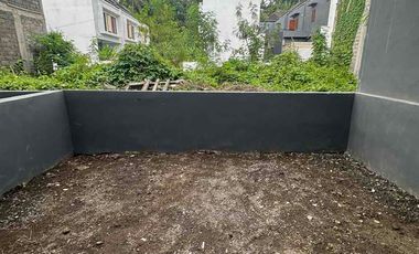 di sewakan rumah 2 lantai di tabanan kota