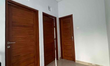 di sewakan rumah 2 lantai di tabanan kota