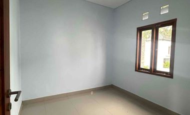 di sewakan rumah 2 lantai di tabanan kota
