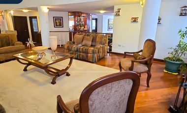 Casa independiente en venta – Sector Colegio SEK