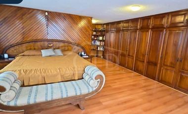 Casa independiente en venta – Sector Colegio SEK