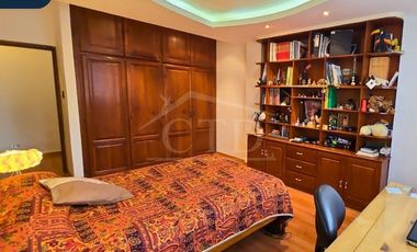 Casa independiente en venta – Sector Colegio SEK