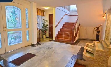 Casa independiente en venta – Sector Colegio SEK