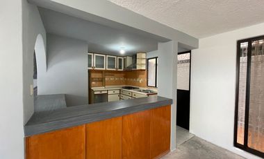 CASA EN RENTA, FRACC. SAN JACINTO, SAN BUENAVENTURA, TOLUCA