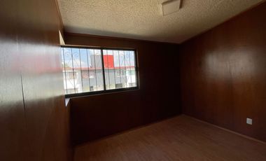 CASA EN RENTA, FRACC. SAN JACINTO, SAN BUENAVENTURA, TOLUCA