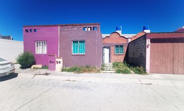 Casa en Venta de una Planta, Dentro de Privada con Acceso Controlado, en El Chacón.