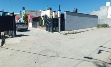 Casa en Venta de una Planta, Dentro de Privada con Acceso Controlado, en El Chacón.