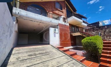 Venta de casa residencial independiente Sector El Batán