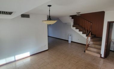 Casa en venta, fracc la Florida, cerca de Campos Eliseos, ciudad Juarez Chih.