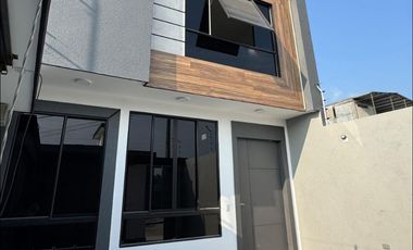 VENTA DE CASA EN JARDINES DEL NORTE