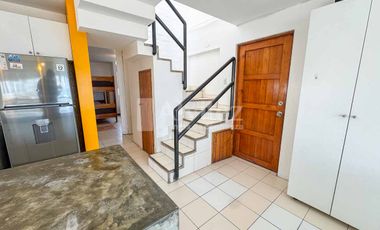 VENDO DUPLEX CON VISTA AL MAR EN CERRO AZUL