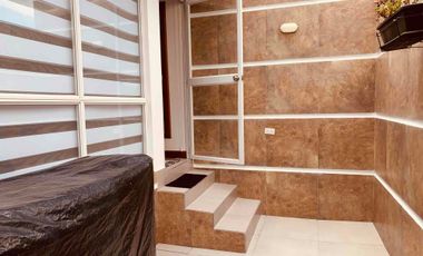 Casa de Venta en Conjunto - 4 Hab. Sector Santa Lucía Norte de Quito