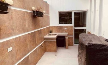 Casa de Venta en Conjunto - 4 Hab. Sector Santa Lucía Norte de Quito
