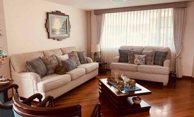 Casa de Venta en Conjunto - 4 Hab. Sector Santa Lucía Norte de Quito