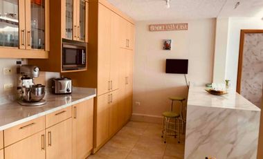 Casa de Venta en Conjunto - 4 Hab. Sector Santa Lucía Norte de Quito