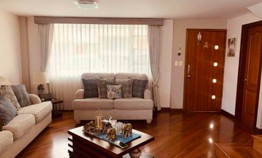 Casa de Venta en Conjunto - 4 Hab. Sector Santa Lucía Norte de Quito