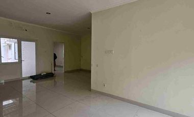 DISEWAKAN RUMAH GRAND CITY FORESTVILLE