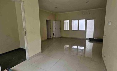 DISEWAKAN RUMAH GRAND CITY FORESTVILLE