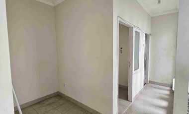 DISEWAKAN RUMAH GRAND CITY FORESTVILLE