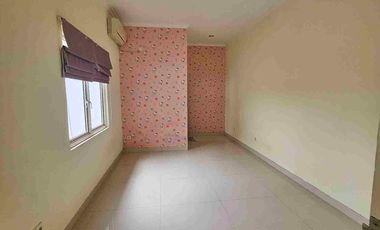 DISEWAKAN RUMAH GRAND CITY FORESTVILLE